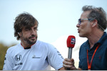 Foto zur News: Fernando Alonso (McLaren) und Jacques Villeneuve