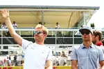 Foto zur News: Nico Rosberg (Mercedes) und Pascal Wehrlein (Manor)