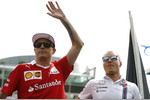 Foto zur News: Kimi Räikkönen (Ferrari) und Valtteri Bottas (Williams)