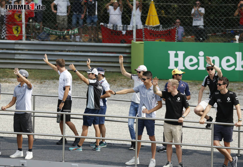 Foto zur News: Pascal Wehrlein (Manor), Jenson Button (McLaren), Sergio Perez (Force India), Felipe Massa (Williams), Esteban Gutierrez (Haas), Esteban Ocon (Manor), Kevin Magnussen (Renault), Felipe Nasr (Sauber), Nico Hülkenberg (Force India) und Jolyon Palmer (Renaul