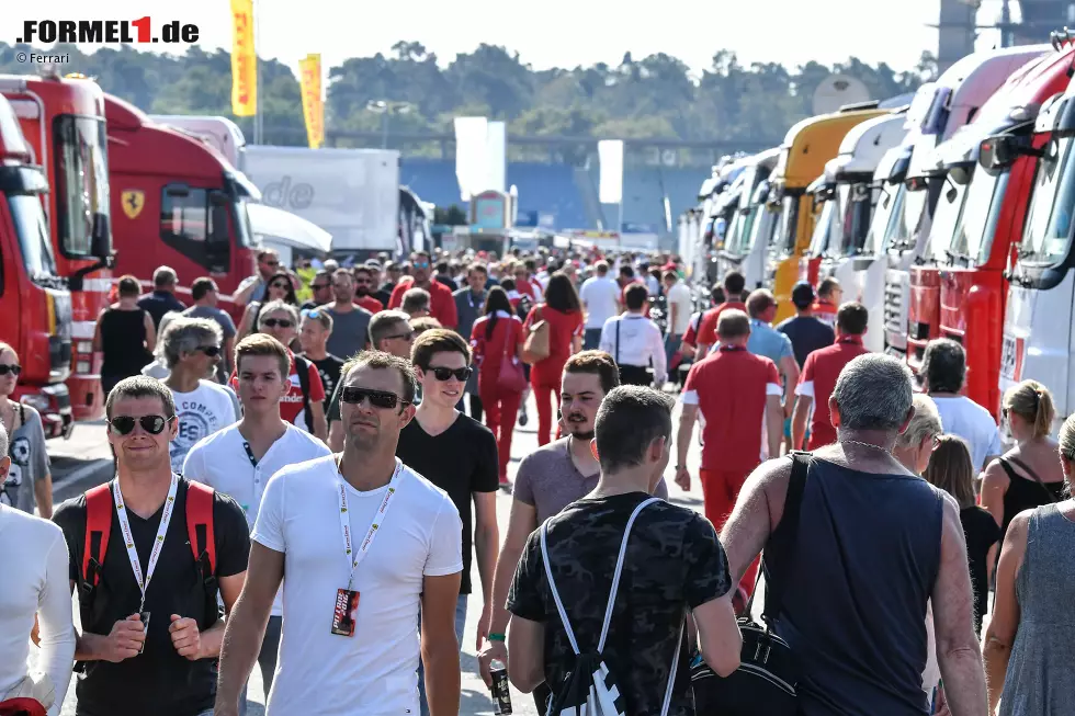 Foto zur News: Sebastian Vettel (Ferrari) bei den Ferrari Racing Days in Hockenheim 2016