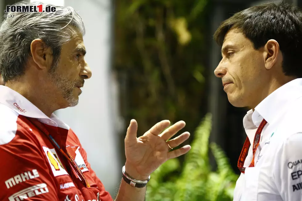 Foto zur News: Maurizio Arrivabene und Toto Wolff