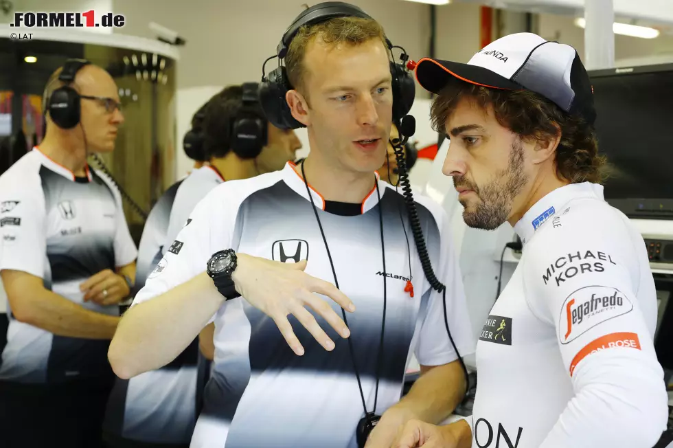 Foto zur News: Fernando Alonso (McLaren)