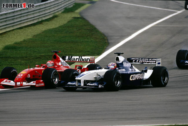 Foto zur News: 2002 kommt es in Malaysia zum Crash Schumacher vs. Montoya. Das ist aber nur eines von vielen Highlights in der Geschichte des Rennens. Jetzt durchklicken!