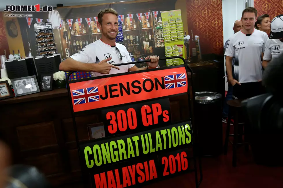 Foto zur News: Jenson Button (McLaren)