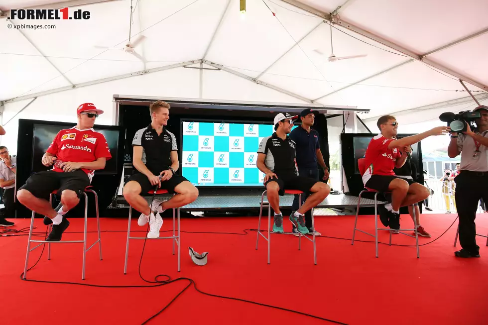 Nico Hülkenberg (Force India), Sergio Perez (Force India), Sebastian Vettel (Ferrari) und Kimi Räikkönen (Ferrari) Foto zur News: Nico Hülkenberg (Force India), Sergio Perez (Force India), Sebastian Vettel (Ferrari) und Kimi Räikkönen (Ferrari)