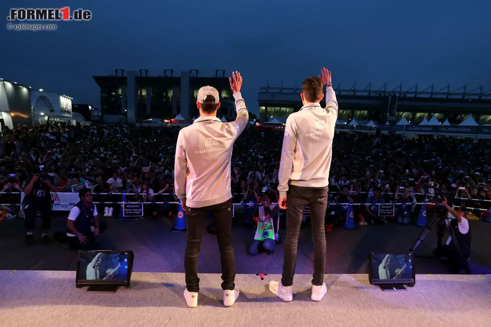 Foto zur News: Esteban Ocon (Manor) und Pascal Wehrlein (Manor)