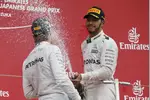 Foto zur News: Lewis Hamilton (Mercedes) und Nico Rosberg (Mercedes)