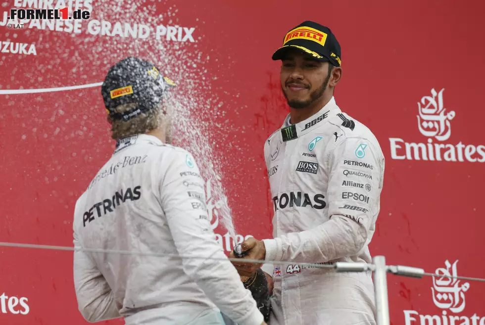 Foto zur News: Lewis Hamilton (Mercedes) und Nico Rosberg (Mercedes)