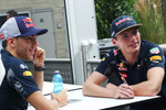 Foto zur News: Pierre Gasly und Max Verstappen (Red Bull)