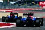 Foto zur News: Esteban Ocon (Manor) und Pascal Wehrlein (Manor)