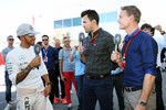 Foto zur News: Lewis Hamilton (Mercedes) und David Coulthard