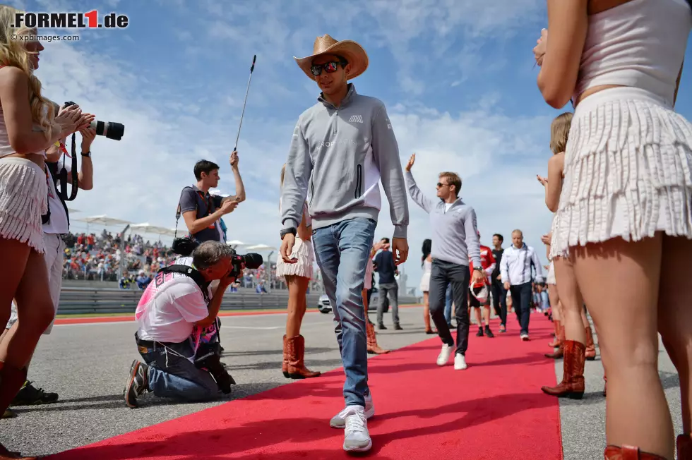 Foto zur News: Esteban Ocon (Manor)