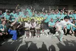 Foto zur News: Lewis Hamilton (Mercedes) und Nico Rosberg (Mercedes)