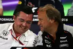 Foto zur News: Eric Boullier und Robert Fernley