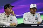 Foto zur News: Nico Rosberg (Mercedes) und Lewis Hamilton (Mercedes)