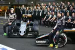 Foto zur News: Sergio Perez (Force India) und Nico Hülkenberg (Force India)