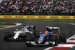 Foto zur News: Felipe Nasr (Sauber) und Felipe Massa (Williams)