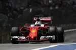 Foto zur News: Sebastian Vettel (Ferrari)