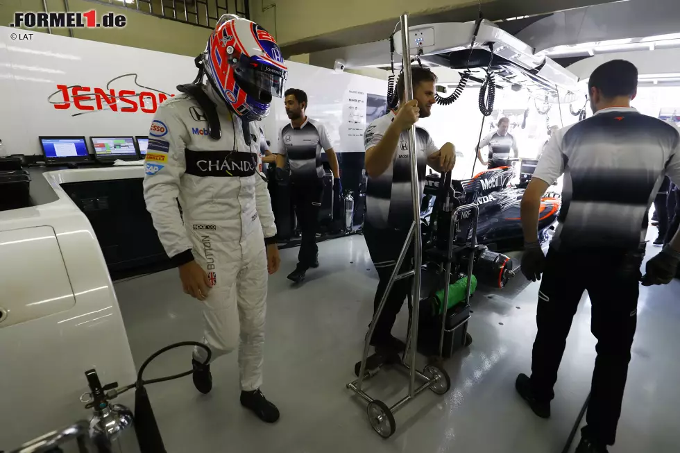 Foto zur News: Jenson Button (McLaren)