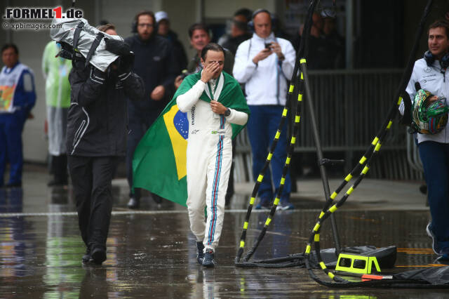 Foto zur News: Überwältigt: Felipe Massa lässt seinen Emotionen freien Lauf...