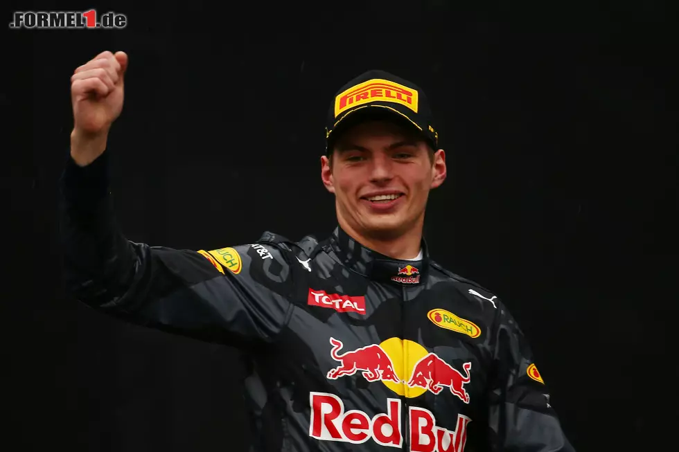 Foto zur News: Max Verstappen hat in Brasilien einen besonders wilden Ritt hingelegt. Jetzt durch die Highlights klicken!