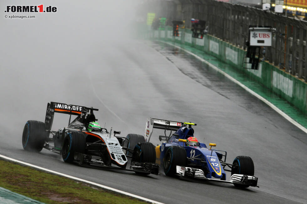 Foto zur News: Nico Hülkenberg (Force India) und Felipe Nasr (Sauber)