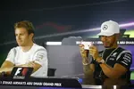 Foto zur News: Lewis Hamilton (Mercedes) und Nico Rosberg (Mercedes)