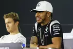 Foto zur News: Nico Rosberg (Mercedes) und Lewis Hamilton (Mercedes)