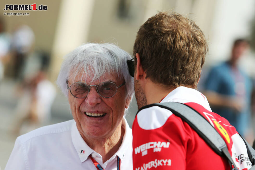 Foto zur News: Bernie Ecclestone und Sebastian Vettel (Ferrari)
