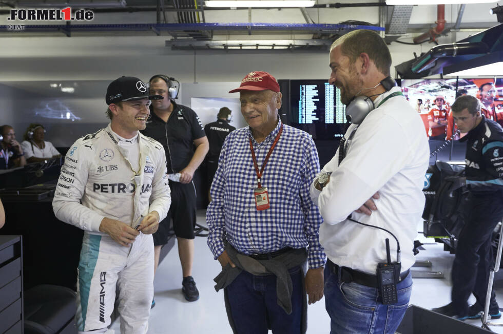 Foto zur News: Nico Rosberg (Mercedes) und Niki Lauda