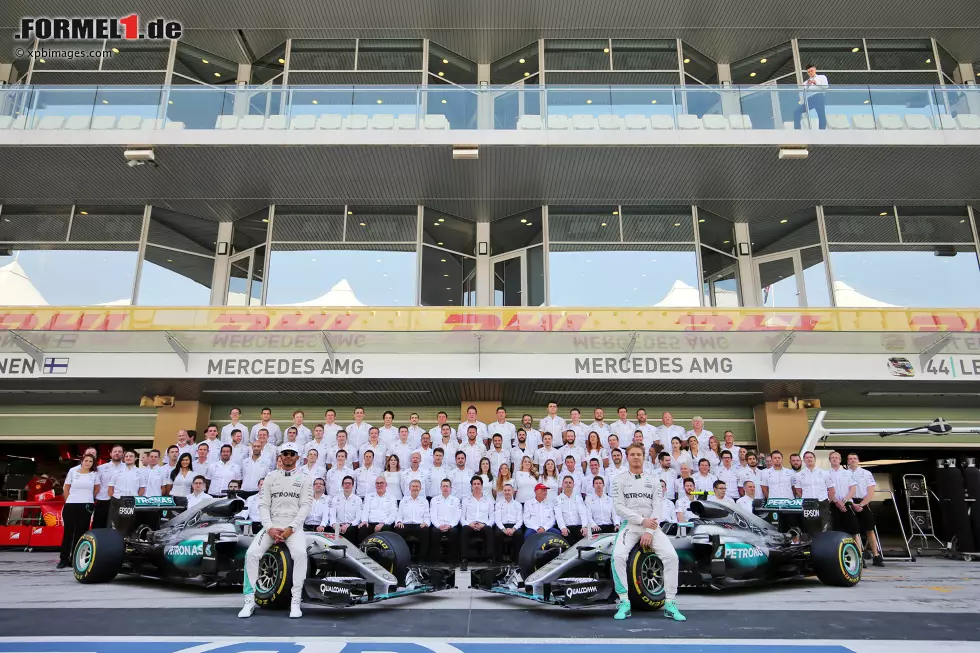 Foto zur News: Lewis Hamilton (Mercedes) und Nico Rosberg (Mercedes)