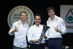 Foto zur News: Nico Rosberg und Toto Wolff