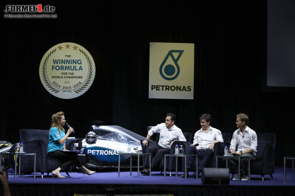 Foto zur News: Petronas-Pressekonferenz mit Toto Wolff und Nico Rosberg