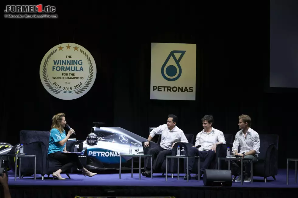 Foto zur News: Petronas-Pressekonferenz mit Toto Wolff und Nico Rosberg