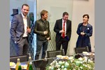 Foto zur News: Georg Nolte, Nico Rosberg und Oberbürgermeister Sven Gerich