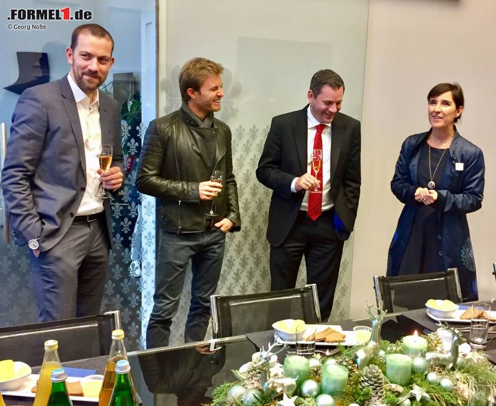 Foto zur News: Georg Nolte, Nico Rosberg und Oberbürgermeister Sven Gerich