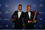 Foto zur News: Nico Rosberg (Mercedes) und und Daniel Ricciardo (Red Bull)
