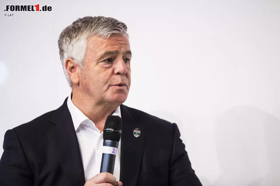 Foto zur News: Derek Warwick