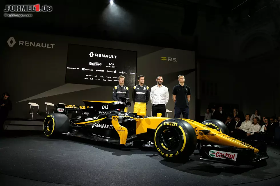 Foto zur News: Nico Hülkenberg, Jolyon Palmer, Cyril Abiteboul und Sergei Sirotkin (Renault)