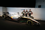 Foto zur News: Sergio Perez (Force India) und Esteban Ocon (Force India)