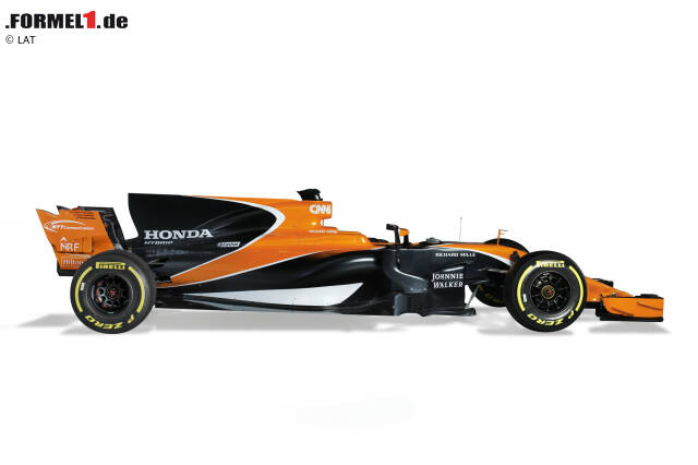 Foto zur News: Die Silhouette macht deutlich, wie groß die Heckfinne auch bei McLaren geraten ist. Außerdem ist das Fahrzeug steil angestellt - es liegt also vorne tiefer als hinten.