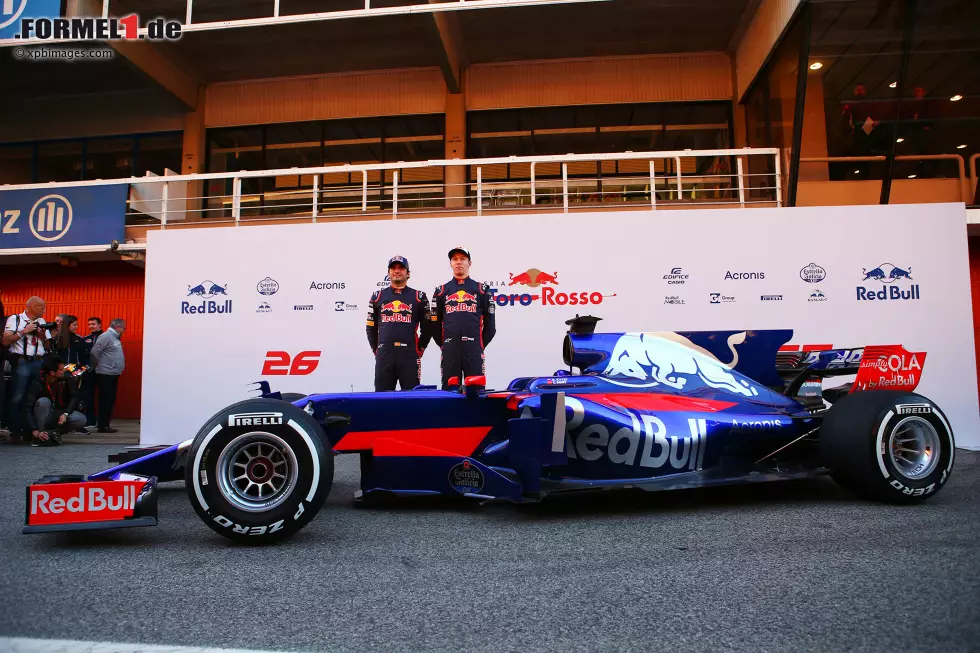 Foto zur News: Carlos Sainz und Daniil Kwjat (Toro Rosso)