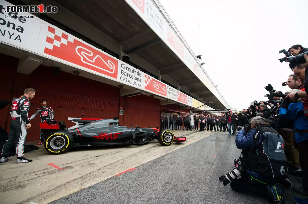 Foto zur News: Kevin Magnussen (Haas) und Romain Grosjean (Haas)