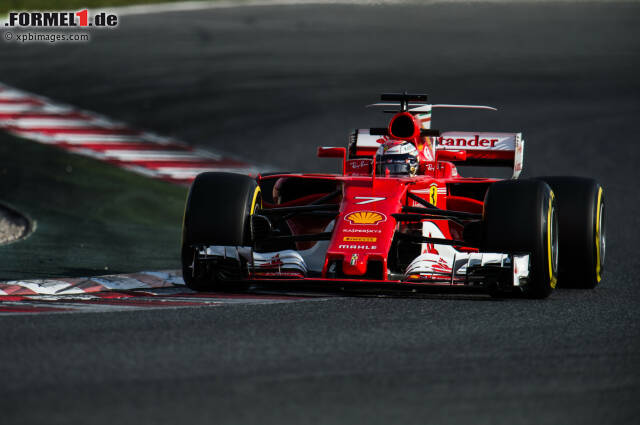 Foto zur News: Kimi Räikkönen und Ferrari hinterließen in Barcelona einen starken Eindruck. Zum Abschluss setzte der Finne eine weitere Tagesbestzeit.