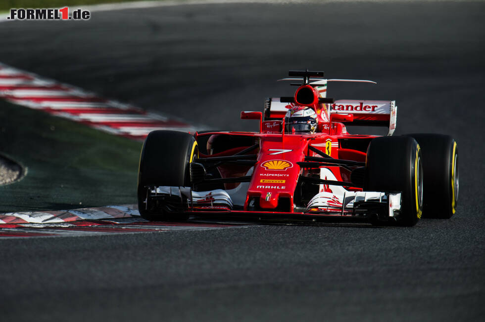Foto zur News: Kimi Räikkönen und Ferrari hinterließen in Barcelona einen starken Eindruck. Zum Abschluss setzte der Finne eine weitere Tagesbestzeit.