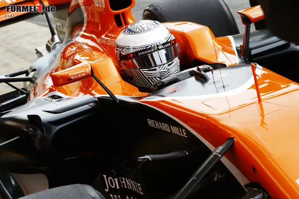 Foto zur News: Fernando Alonso (McLaren)