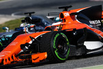 Foto zur News: Stoffel Vandoorne (McLaren) und Valtteri Bottas (Mercedes)