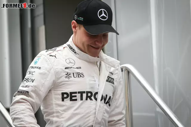 Foto zur News: Sein Teamkollege Valtteri Bottas beschränkte sich am Nachmittag auf Longruns, sollte sich aber Gedanken machen. Es ist davon die Rede, er sei in Qualifying-Simulationen zwei Zehntelsekunden langsamer.