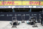 Foto zur News: Mercedes-Karosserieteile